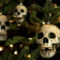 Amazing Gothic Christmas Decoration Ideas To Show Your Holiday Spirit 16