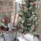 Beautiful Rustic Outdoor Christmas Decoration Ideas 05
