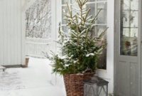 Beautiful Rustic Outdoor Christmas Decoration Ideas 15