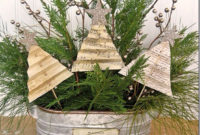Cheap And Easy Christmas Centerpieces Ideas 06