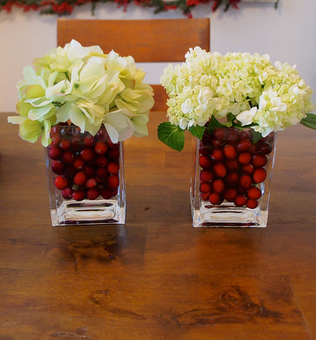 Cheap And Easy Christmas Centerpieces Ideas 22