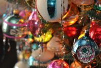Cute And Colorful Christmas Tree Decoration Ideas To Freshen Up Your Home 14