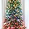 Cute And Colorful Christmas Tree Decoration Ideas To Freshen Up Your Home 16