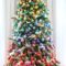 Cute And Colorful Christmas Tree Decoration Ideas To Freshen Up Your Home 22