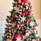 Cute And Colorful Christmas Tree Decoration Ideas To Freshen Up Your Home 35