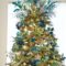 Cute And Colorful Christmas Tree Decoration Ideas To Freshen Up Your Home 49