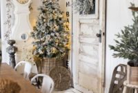 Elegant Rustic Christmas Decoration Ideas That Stands Out 36