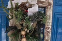 Elegant Rustic Christmas Wreaths Decoration Ideas To Celebrate Your Holiday 19