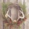 Elegant Rustic Christmas Wreaths Decoration Ideas To Celebrate Your Holiday 23