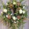 Elegant Rustic Christmas Wreaths Decoration Ideas To Celebrate Your Holiday 42