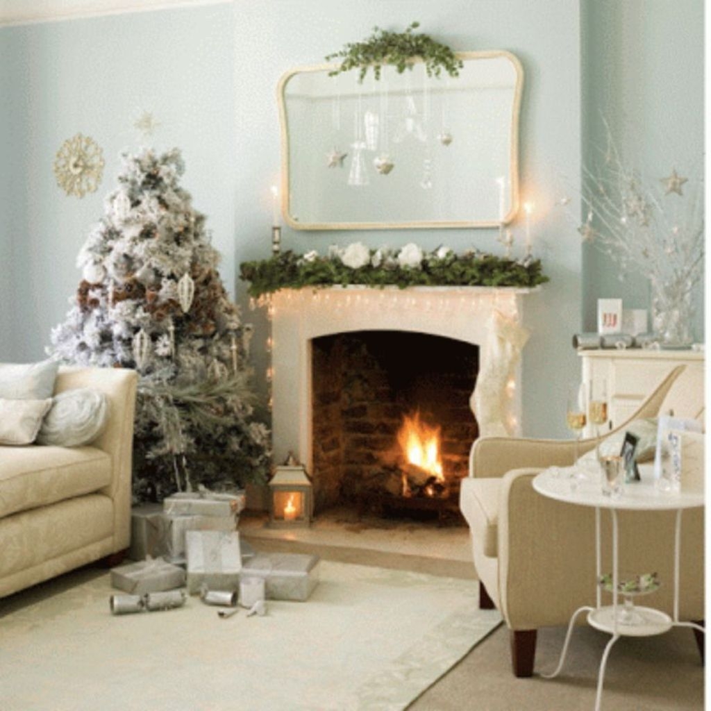 Inspiring Home Decoration Ideas With Small Christmas Tree 15
