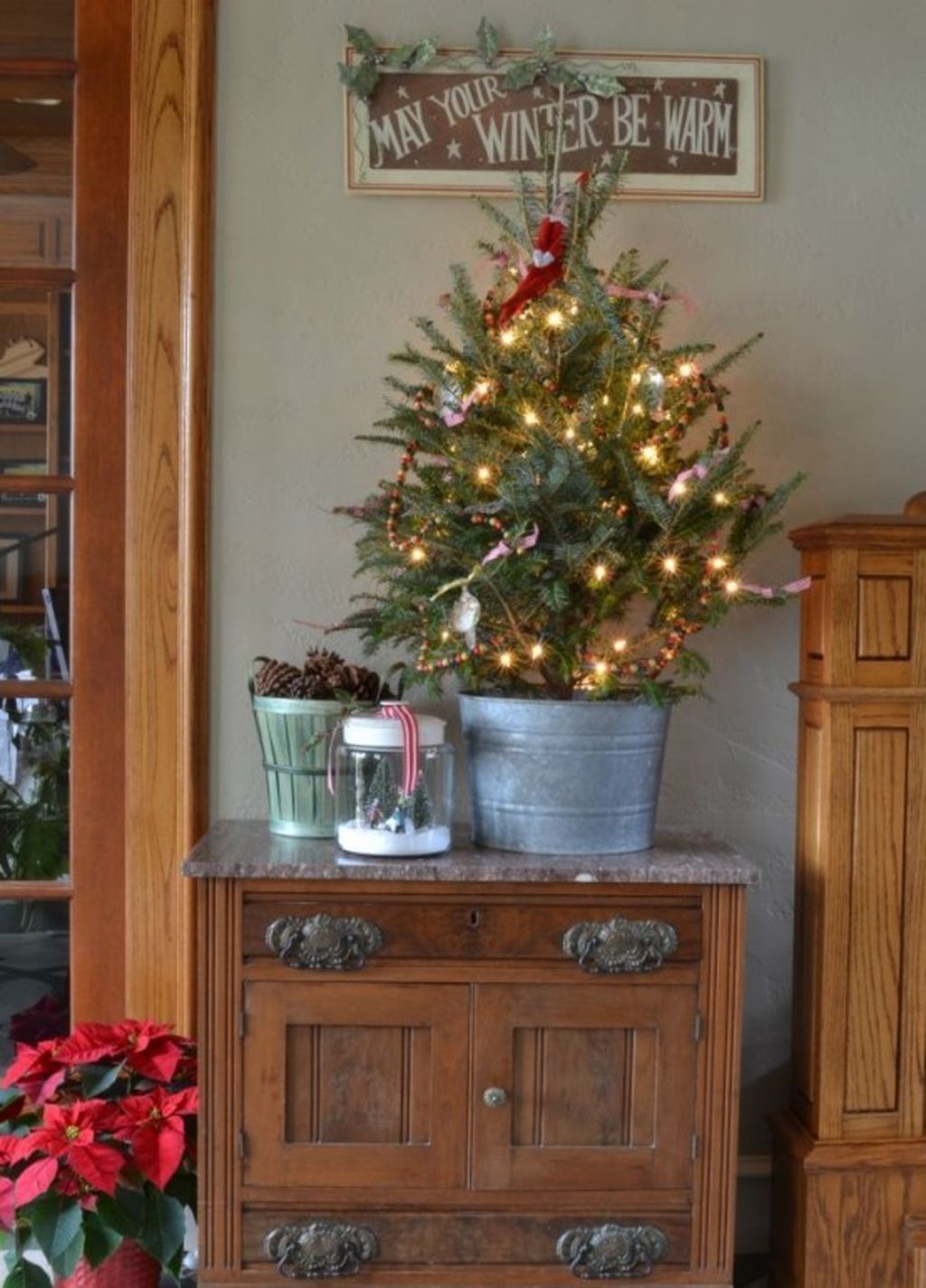 Inspiring Home Decoration Ideas With Small Christmas Tree 17