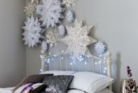 Simple Christmas Bedroom Decoration Ideas 05