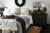Simple Christmas Bedroom Decoration Ideas 36
