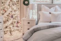 Simple Christmas Bedroom Decoration Ideas 37