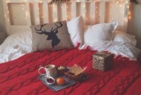 Simple Christmas Bedroom Decoration Ideas 39