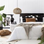 Stunning Black And White Bedroom Decoration Ideas 07