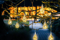 Totally Inspiring Christmas Lighting Ideas You Should Try For Your Home 09