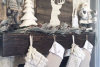 Totally Inspiring Farmhouse Christmas Decoration Ideas To Makes Your Home Stands Out 14