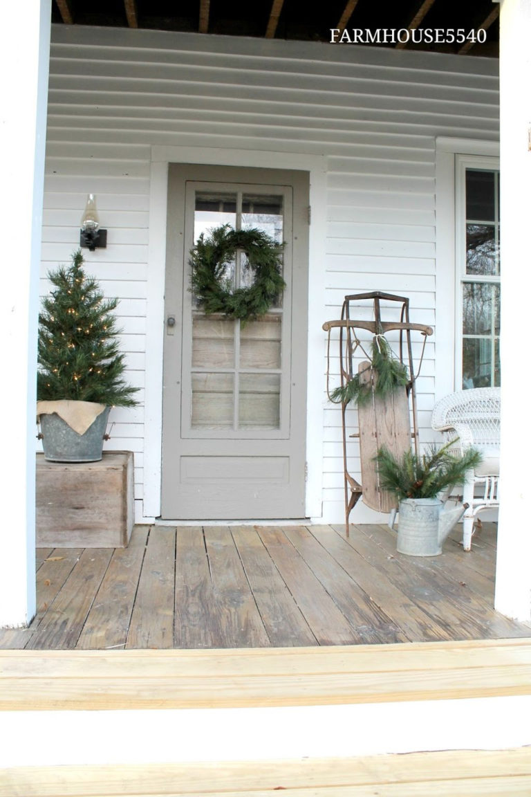 Totally Inspiring Farmhouse Christmas Decoration Ideas To Makes Your Home Stands Out 32 3714