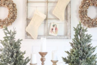 Totally Inspiring Farmhouse Christmas Decoration Ideas To Makes Your Home Stands Out 36
