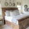 37 Cozy Rustic Bedroom Design Ideas 31