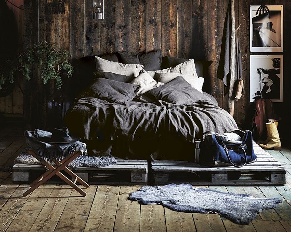 37 Cozy Rustic Bedroom Design Ideas 32