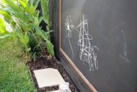 Incredible Small Backyard Garden Ideas 27