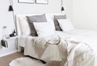 Modern And Stylish Scandinavian Bedroom Decoration Ideas 22