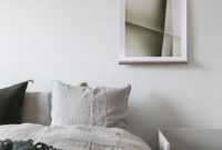 Modern And Stylish Scandinavian Bedroom Decoration Ideas 23
