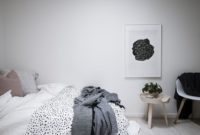 Modern And Stylish Scandinavian Bedroom Decoration Ideas 27