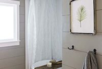 Simple And Cozy Wooden Bathroom Remodel Ideas 12