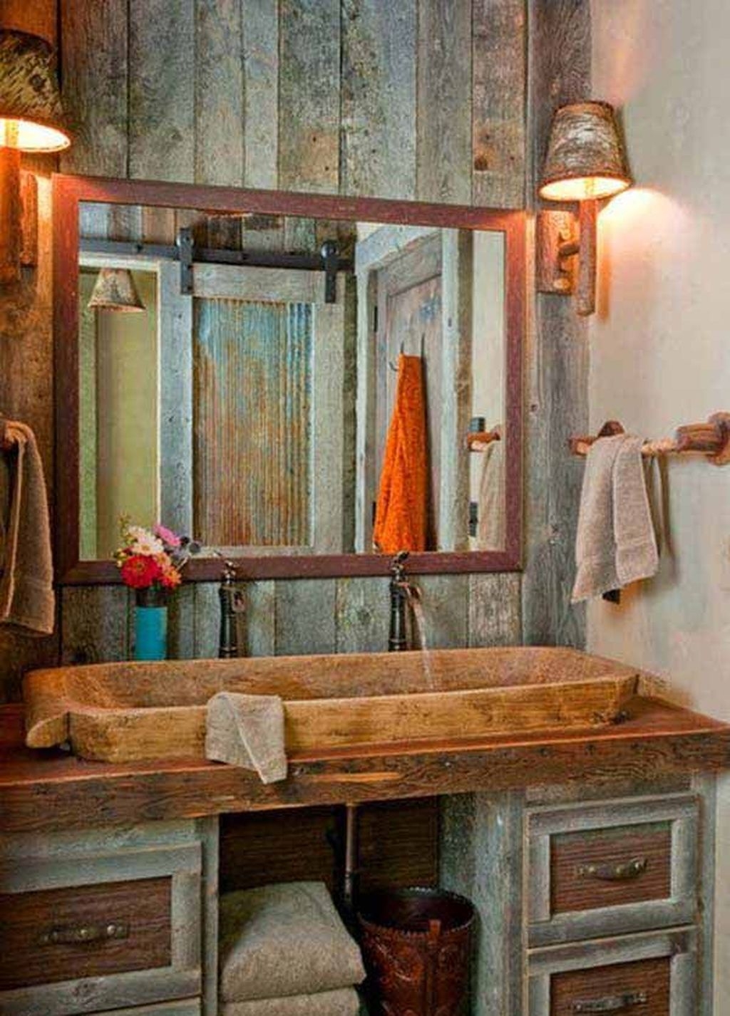 Simple And Cozy Wooden Bathroom Remodel Ideas 26