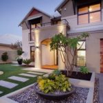 Totally Beautiful Front Yard Landscaping Ideas On A Budget 11