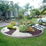 Totally Beautiful Front Yard Landscaping Ideas On A Budget 38