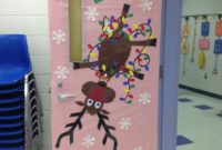 Adorable Winter Classroom Door Decoration Ideas 08