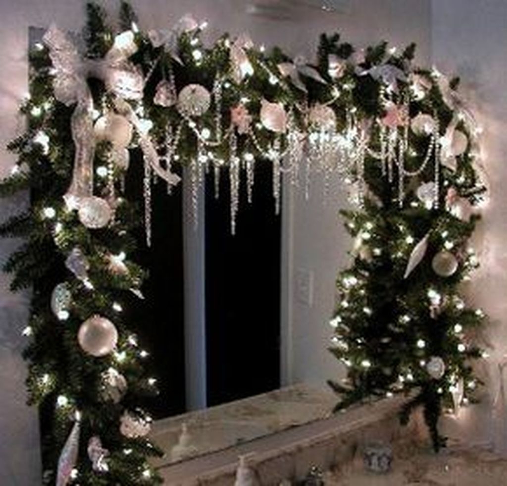 Awesome Winter Themed Bathroom Decoration Ideas 44