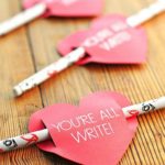 Beautiful And Creative DIY Valentine Decoration Ideas For Your Home 09