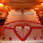 Cool And Cozy Red Valentines Day Decoration Ideas 11
