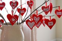 Cool And Cozy Red Valentines Day Decoration Ideas 16