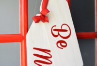 Cool And Cozy Red Valentines Day Decoration Ideas 34