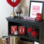 Cool And Cozy Red Valentines Day Decoration Ideas 35