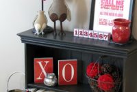 Cool And Cozy Red Valentines Day Decoration Ideas 35