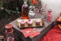 Cool And Cozy Red Valentines Day Decoration Ideas 40