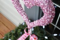 Cute Pink Valentines Day Decoration Ideas For Your Home 28