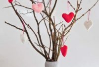 Cute Pink Valentines Day Decoration Ideas For Your Home 44