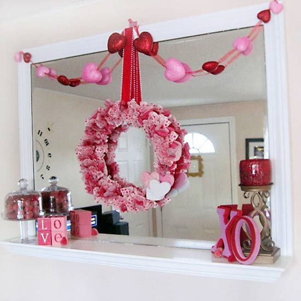 Cute Pink Valentines Day Decoration Ideas For Your Home 45