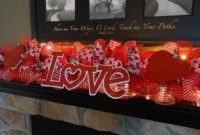 Inspiring Valentines Day Fireplace Decoration Ideas 35
