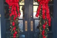 Stunning Front Door Decoration Ideas For Winter 06