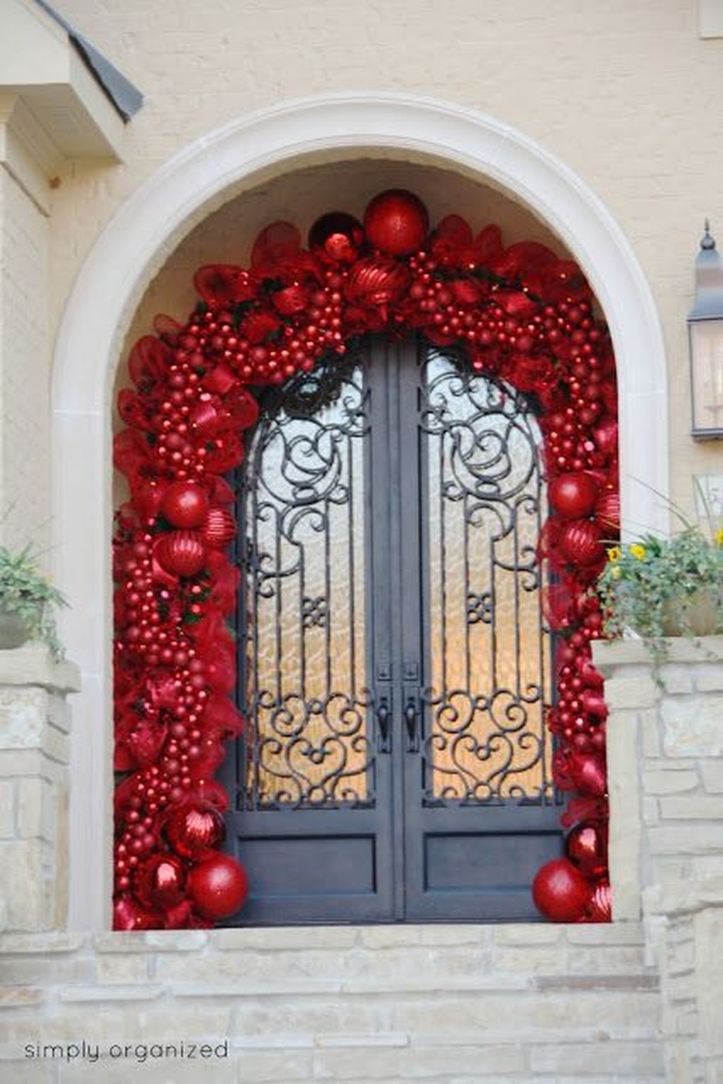 Stunning Front Door Decoration Ideas For Winter 15